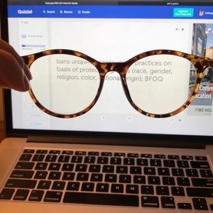 NEW | Bluelight glasses in tortoise blend